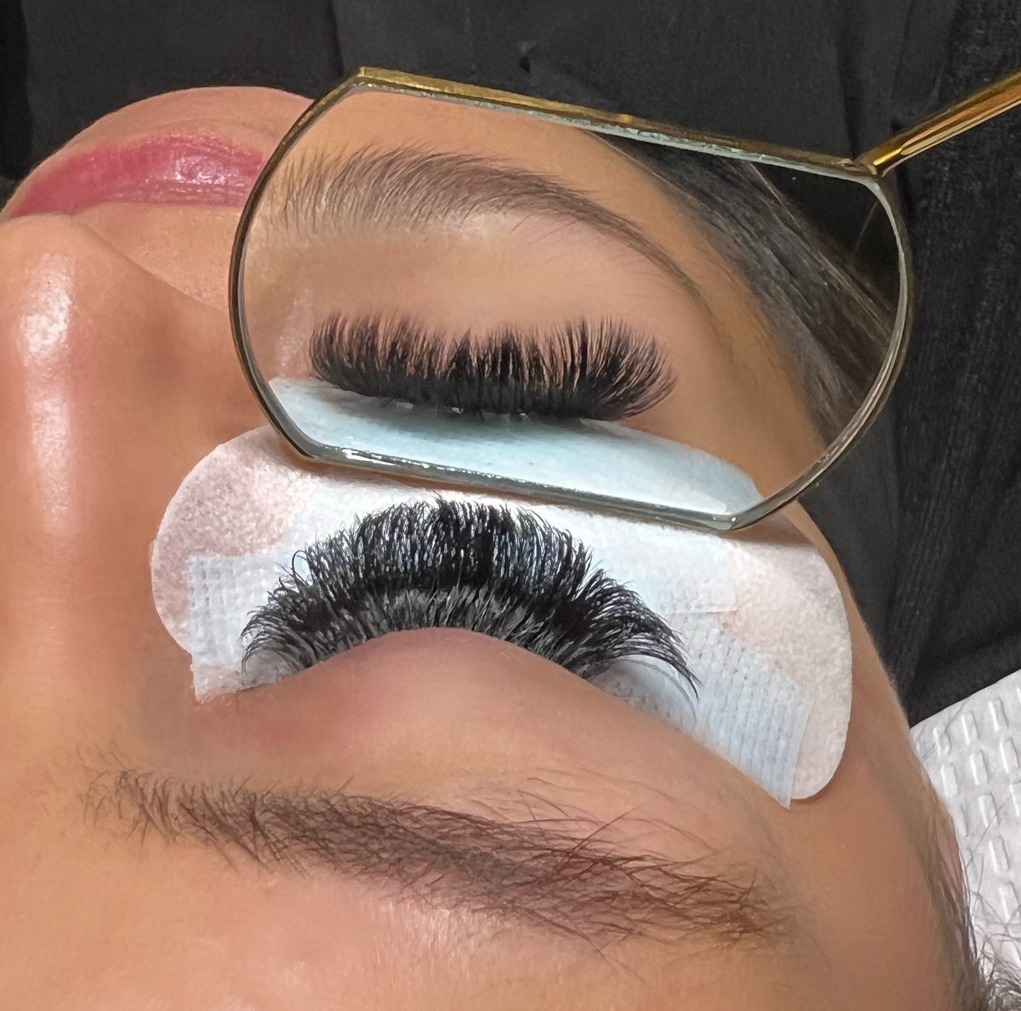 Lash Mirror