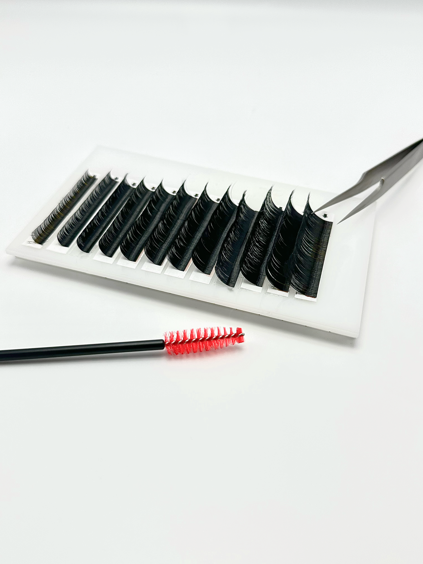 Featherized Volume Lashes