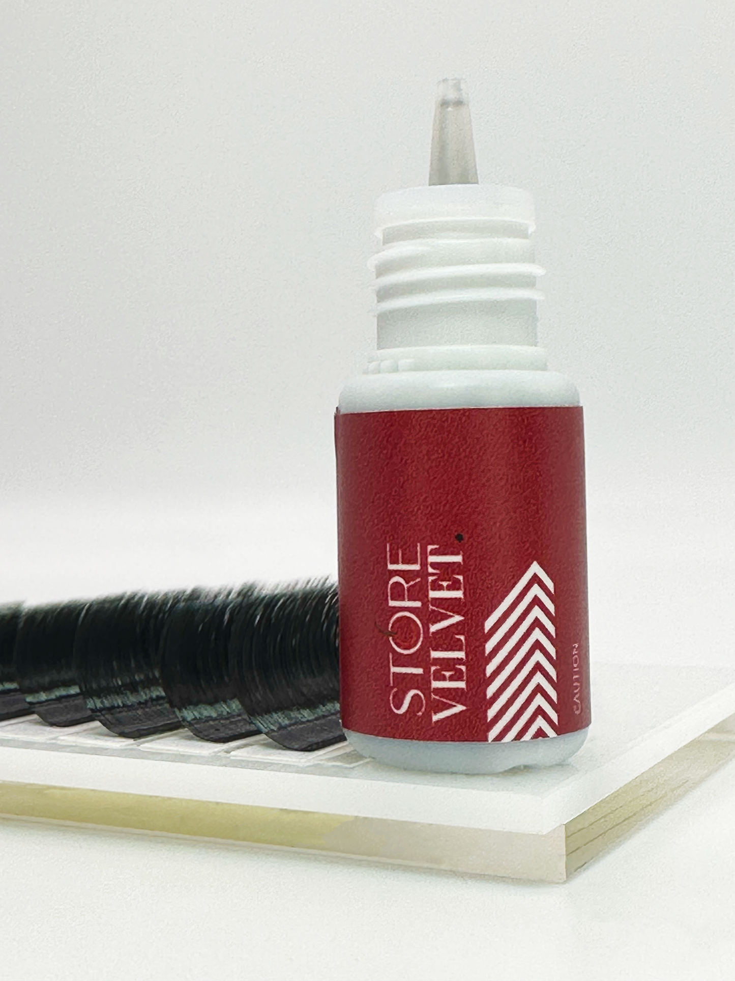 VELVET LASH ADHESIVE